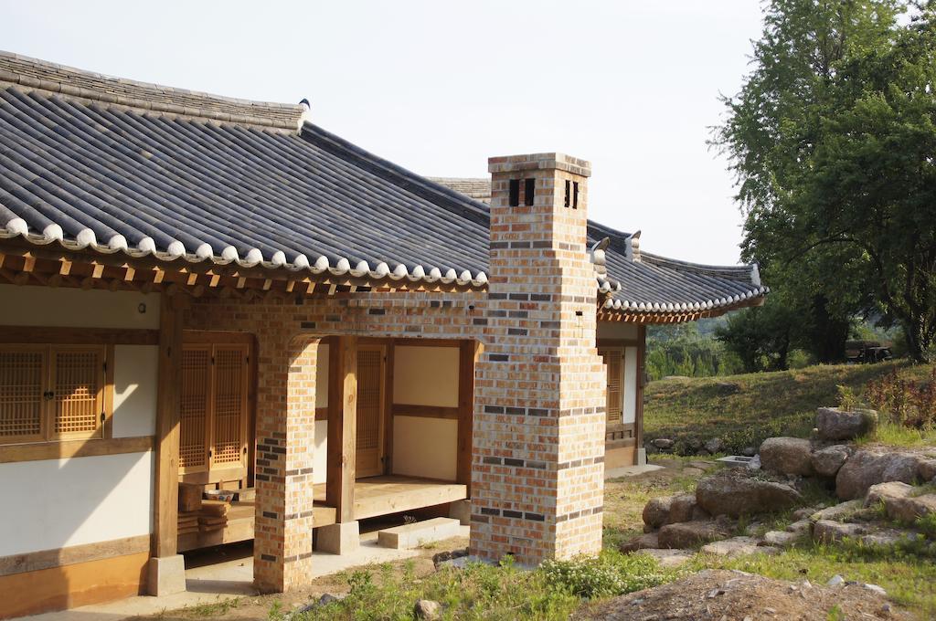 Отель Korean Traditional House - Chungnokdang Boseong Номер фото