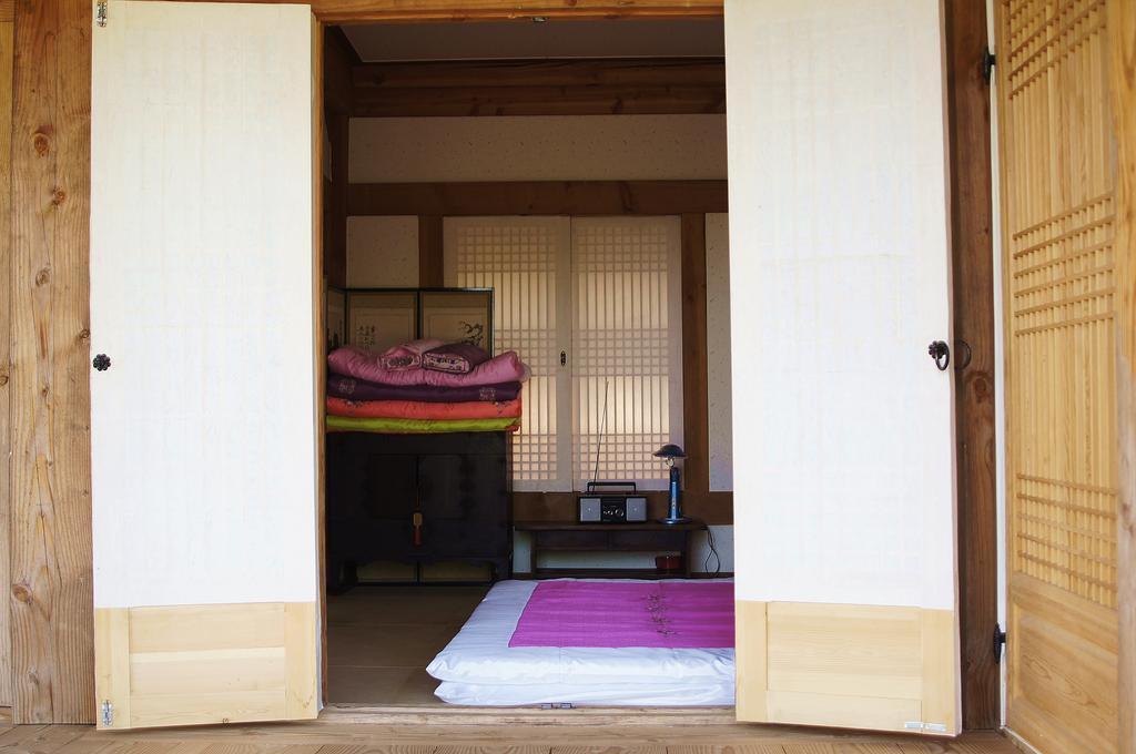 Отель Korean Traditional House - Chungnokdang Boseong Номер фото