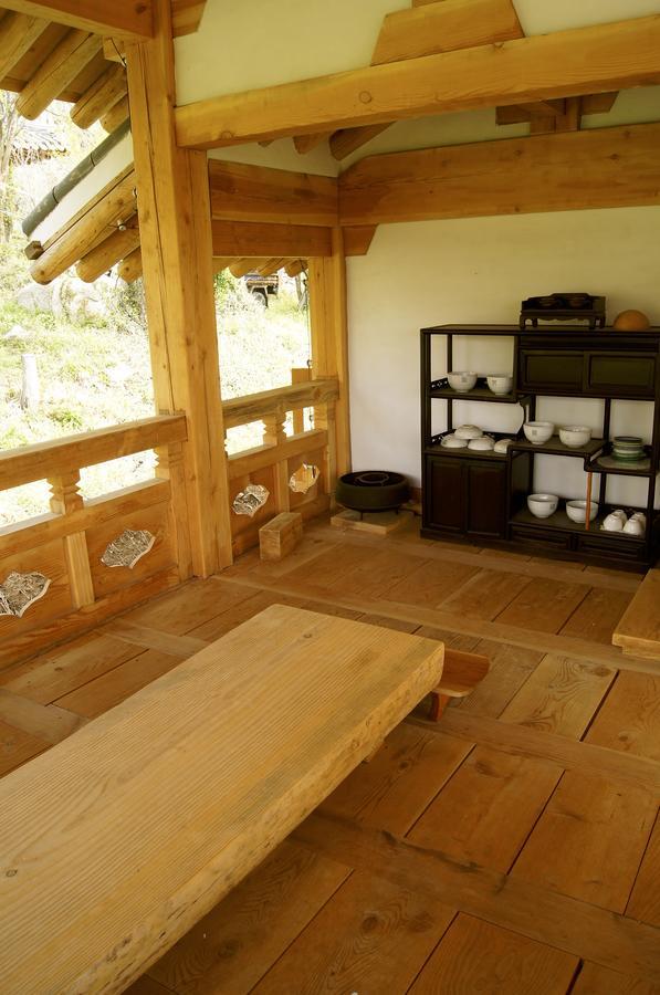 Отель Korean Traditional House - Chungnokdang Boseong Экстерьер фото